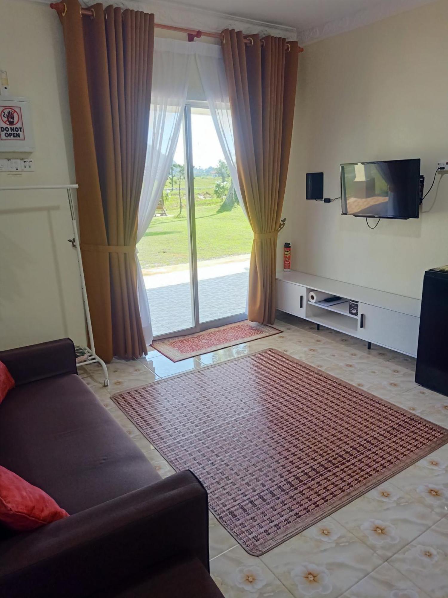 Heal Inn Roomstay- Islamic Guest Кангар Экстерьер фото