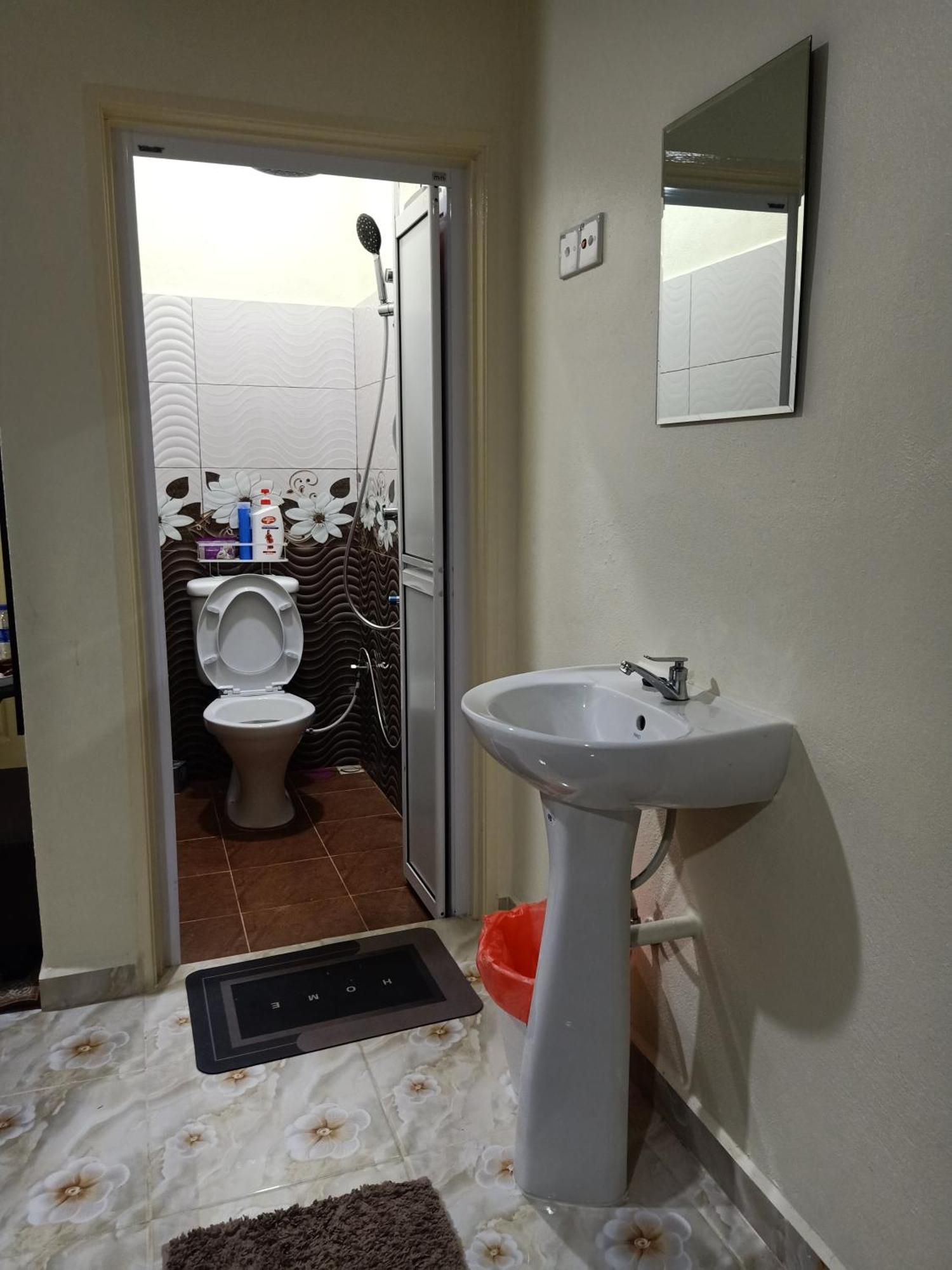 Heal Inn Roomstay- Islamic Guest Кангар Экстерьер фото